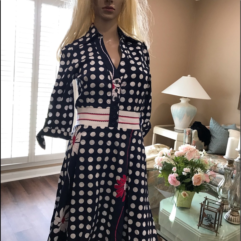 STUNNING DRESS IN EXCELLENT CONDITION